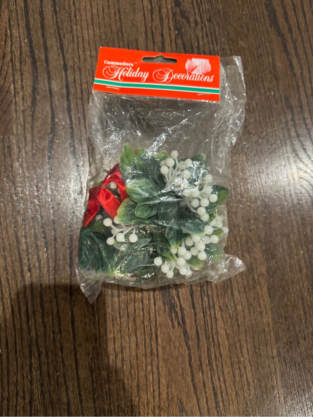 Vintage Christmas Decoration Mistletoe Ball Commodore